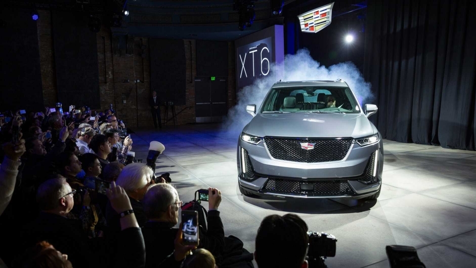 SUV hạng sang Cadillac XT6 2020 đẹp lộng lẫy