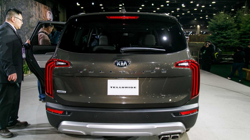 Kia Telluride 8 chỗ lộ diện với thiết kế rất đẹp suv dau bang kia telluride lo dien voi 8 cho ngoi