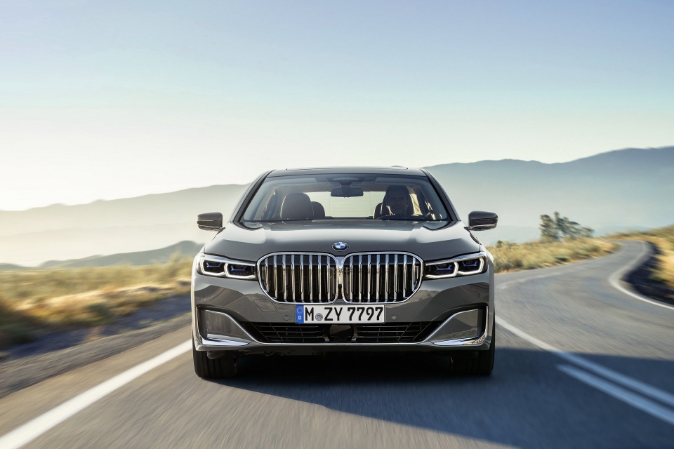 BMW 7-Series 2020 lộ diện đối đầu Audi A8 bmw 7 series 2020 lo dien doi dau audi a8