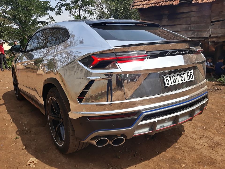 bat gap suv lamborghini urus cua minh nhua o tay nguyen