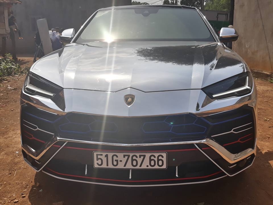 bat gap suv lamborghini urus cua minh nhua o tay nguyen