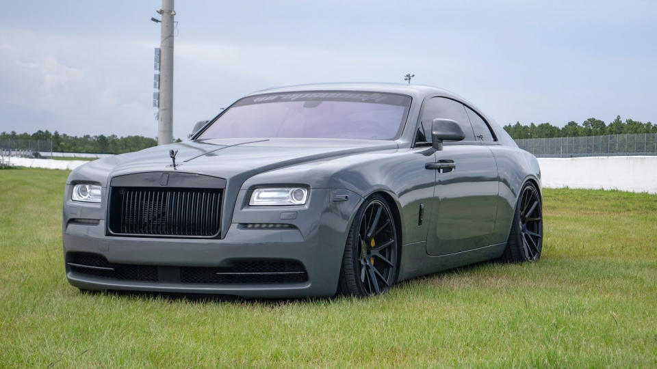 Bộ đôi Rolls-Royce Wraith và Dawn cực "ngầu" của Renntech bo doi rolls royce wraith va dawn cuc ngau cua renntech