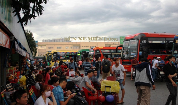 “Nóng” chuyện đi lại ngày giáp Tết nong chuyen di lai ngay giap tet