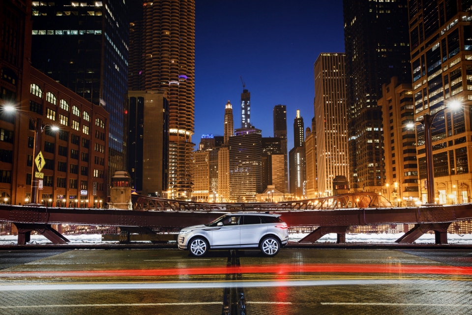 range rover evoque 2020 co gia tu 42650 usd tai my
