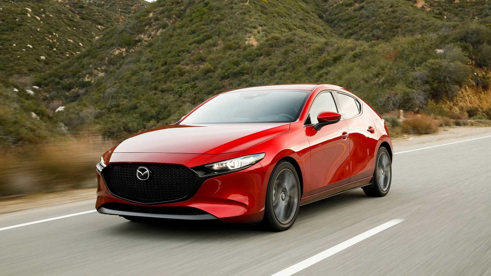 mazda3 phien ban chau au so huu dong co skyactiv x cong suat 178 ma luc
