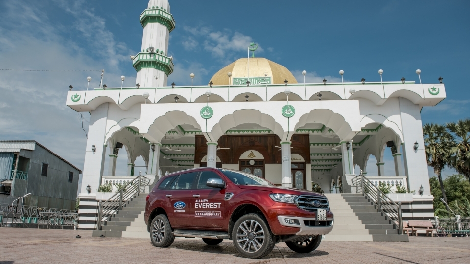 Ford Việt Nam lần đầu công bố doanh số Everest