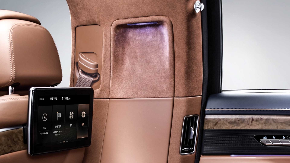 Hyundai ra mắt Genesis G90 Limousine cạnh tranh với Mercedes-Maybach genesis g90 limousine 2019 quyet canh tranh voi mercedes maybach