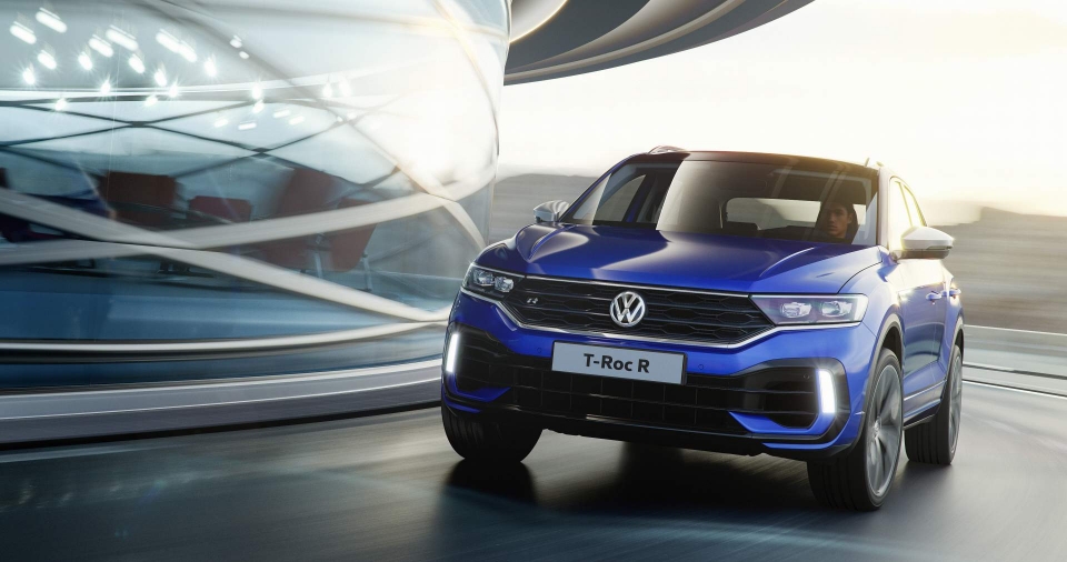 suv do thi co nho volkswagen t roc r co cong suat 300 ma luc
