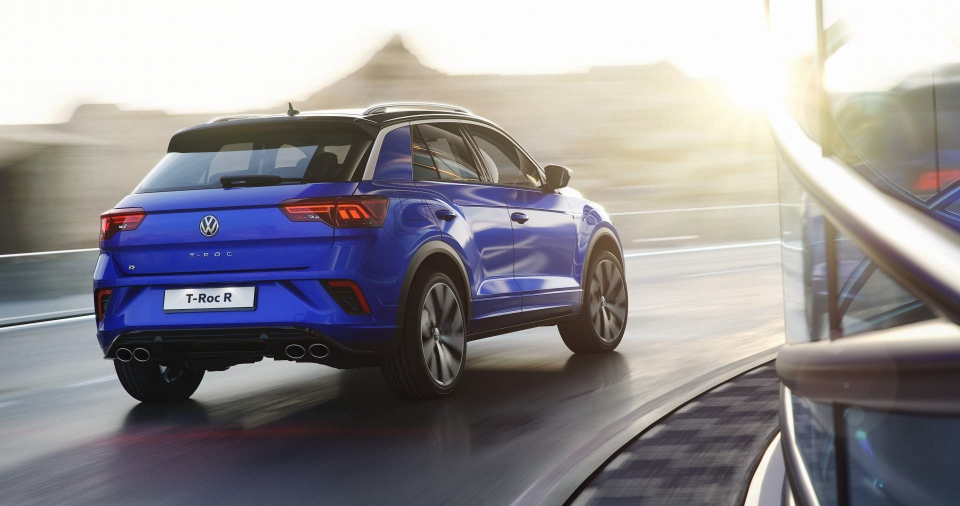 suv do thi co nho volkswagen t roc r co cong suat 300 ma luc