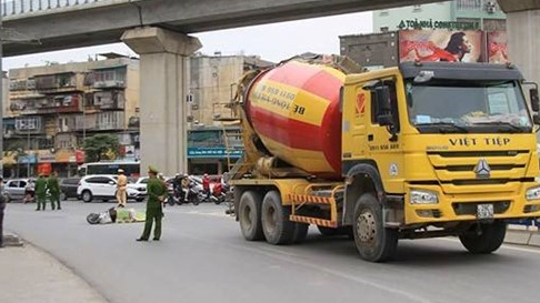 Chấn chỉnh tình trạng xe bồn lộng hành