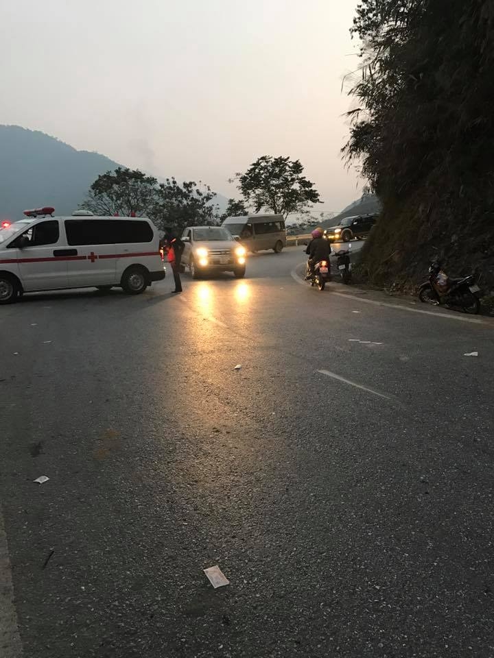 xe khach 29 cho gap nan tai lao cai