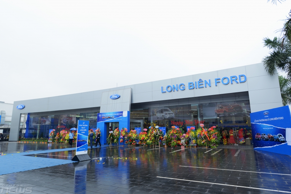 Đại lý Ford Long Biên "tái xuất giang hồ" dai ly ford long bien tai xuat giang ho