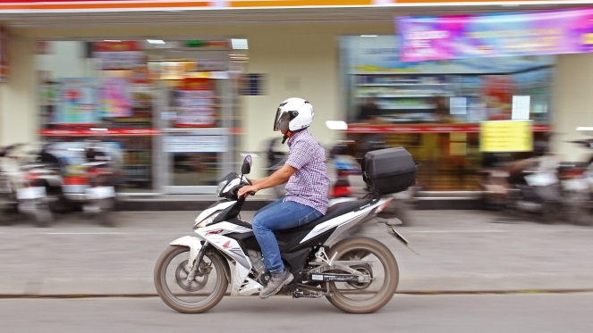 Thùng chứa đồ cho Honda Winner: Đồ chơi lý tưởng cho dân "phượt"?