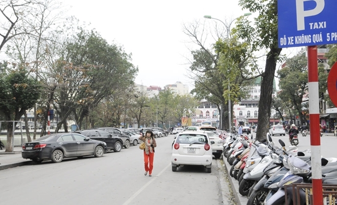 ha noi xem xet mo them cac diem trong giu o to tren 87 tuyen pho