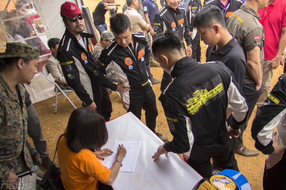 Khai mạc giải đua xe địa hình đối kháng Knock Out the King 2018 khai mac giai dua xe dia hinh doi khang knock out the king 2018