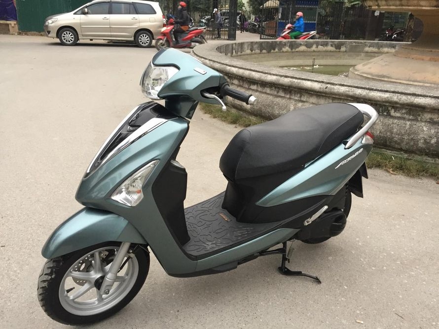 Chọn xe ga nào cho sinh viên và người mới đi làm? chon xe ga nao cho sinh vien