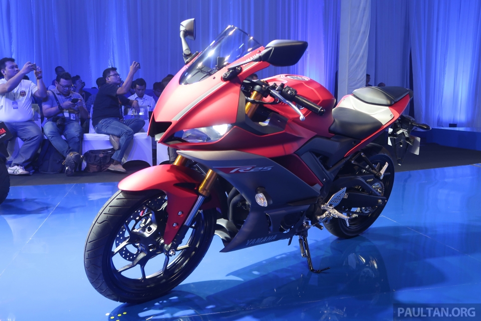 Yamaha YZF-R25 2019 có giá gần 5.000 USD ở Malaysia yamaha yzf r25 2019 co gia gan 5000 usd o malaysia