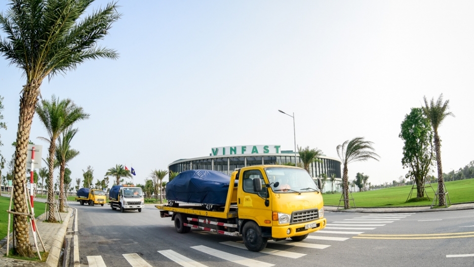 VinFast đưa 155 xe ô tô ra nước ngoài thử nghiệm độ an toàn