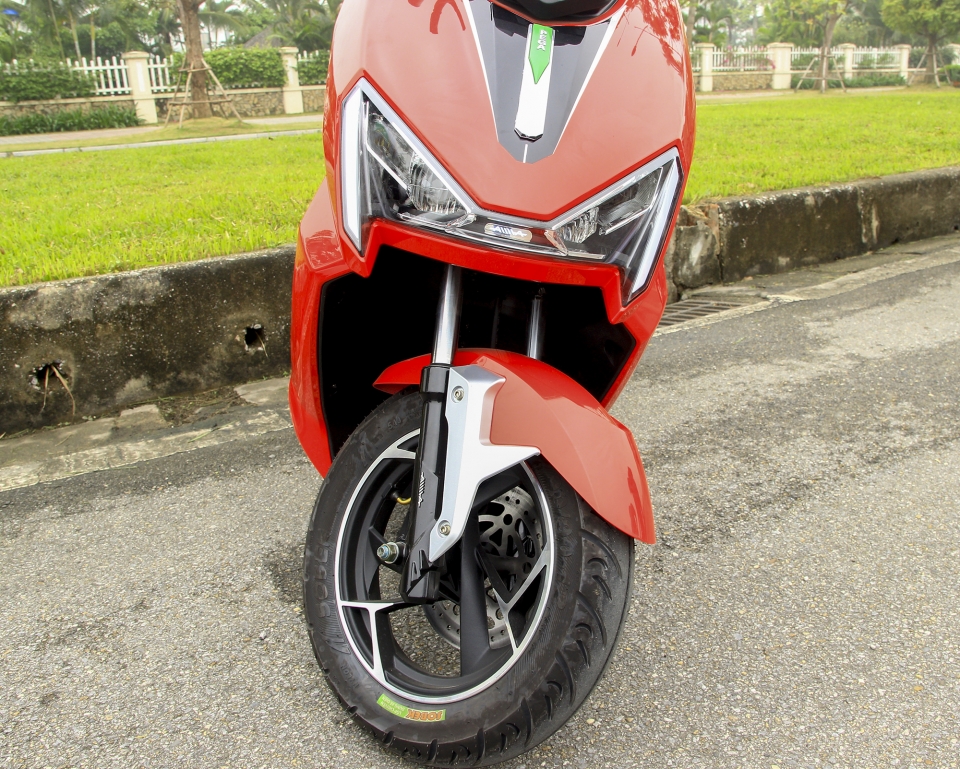 chi tiet xe may dien pega newtech gia 25 trieu dong