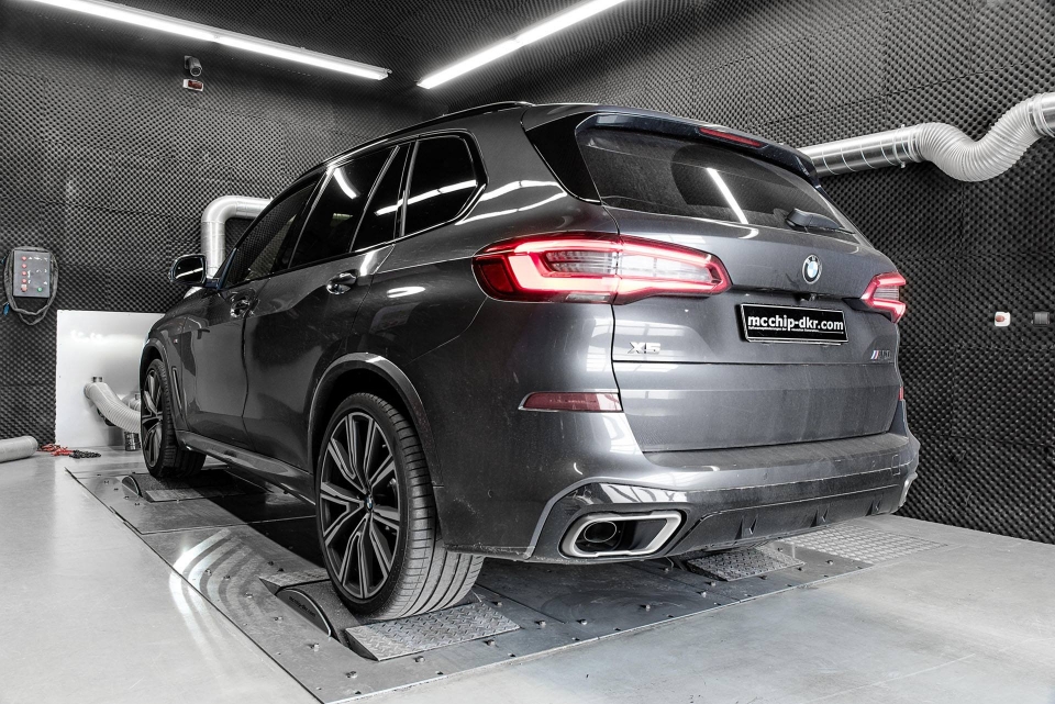 "Thần gió" BMW X5 515 mã lực của McChip than gio bmw x5 515 ma luc cua mcchip
