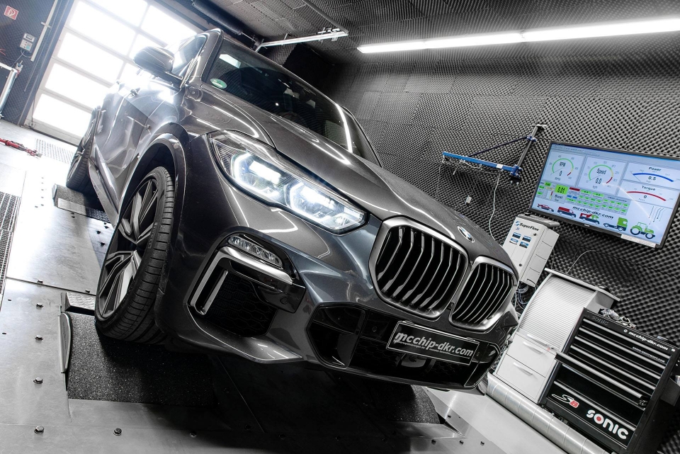 "Thần gió" BMW X5 515 mã lực của McChip than gio bmw x5 515 ma luc cua mcchip