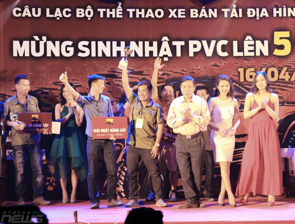 Chi hội xe bán tải OTOFUN cuồng nhiệt trong Lễ sinh nhật tuổi lên 5 chi hoi xe ban tai otofun cuong nhiet trong le sinh nhat tuoi len 5
