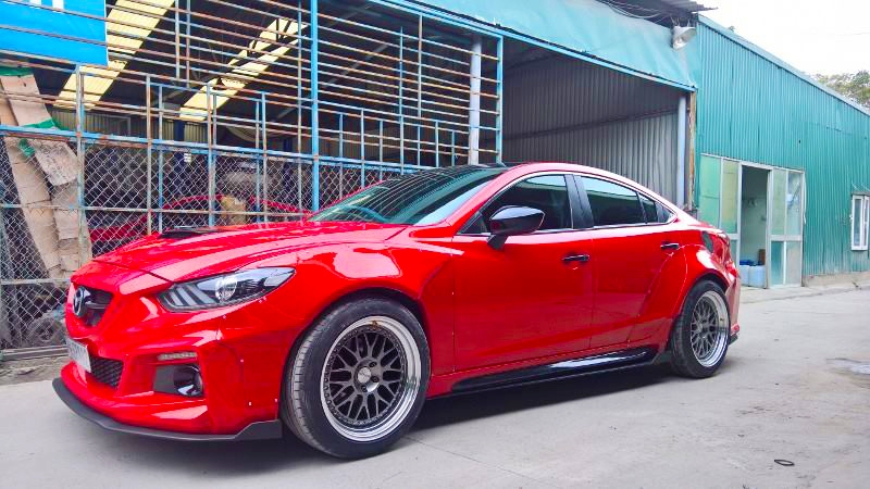ngam mazda6 do bodykit voi sac do ca tinh tai ha noi