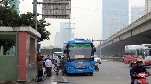 Vì sao ngăn xe khách “quá cảnh” xuyên tâm thành phố?