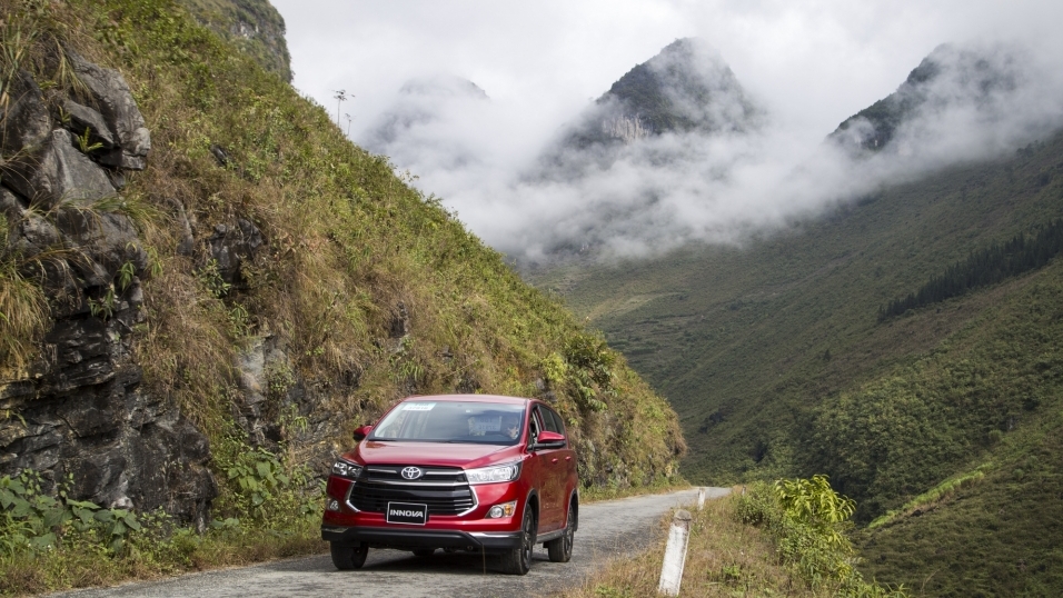 Doanh số xe lắp ráp trong nước của Toyota tăng mạnh
