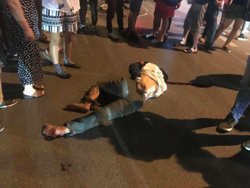 Hà Nội: Ô tô bán tải gây tai nạn kinh hoàng trong đêm ha noi o to ban tai gay tai nan kinh hoang trong dem