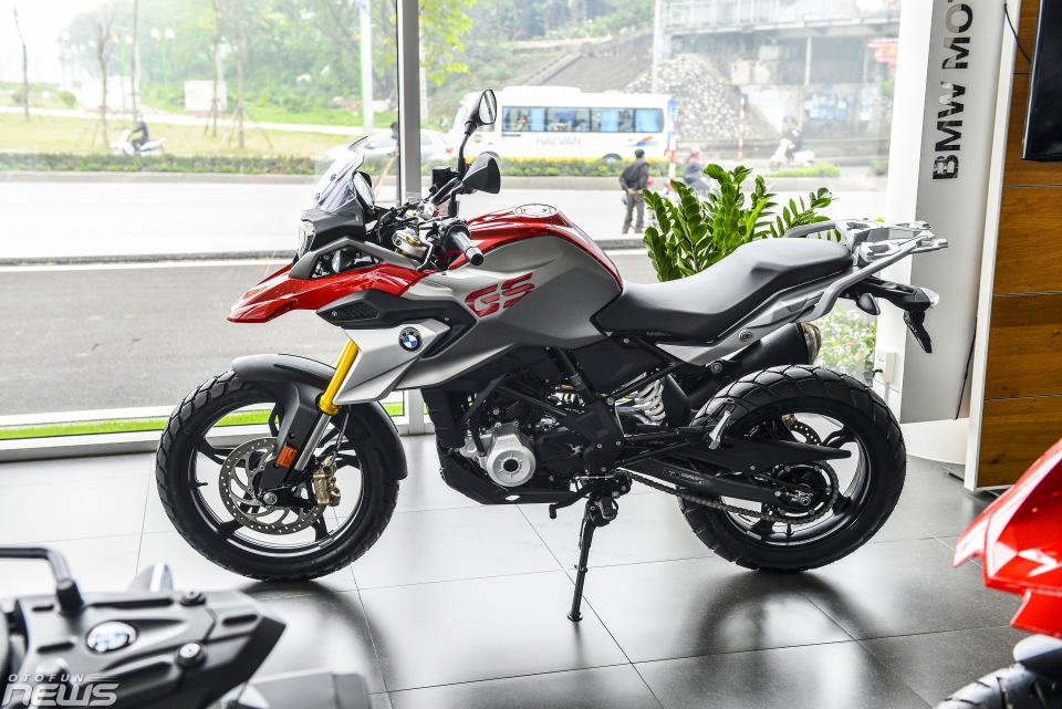 bmw g310 gs pha the doc ton cua kawasaki versys x300 tai viet nam