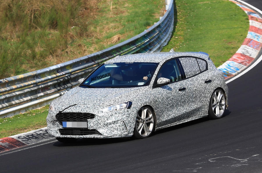 Ford Focus ST 2019 sẽ được trang bị động cơ EcoBoost 2.3L ford focus st 2019 se duoc trang bi dong co ecoboost 23l