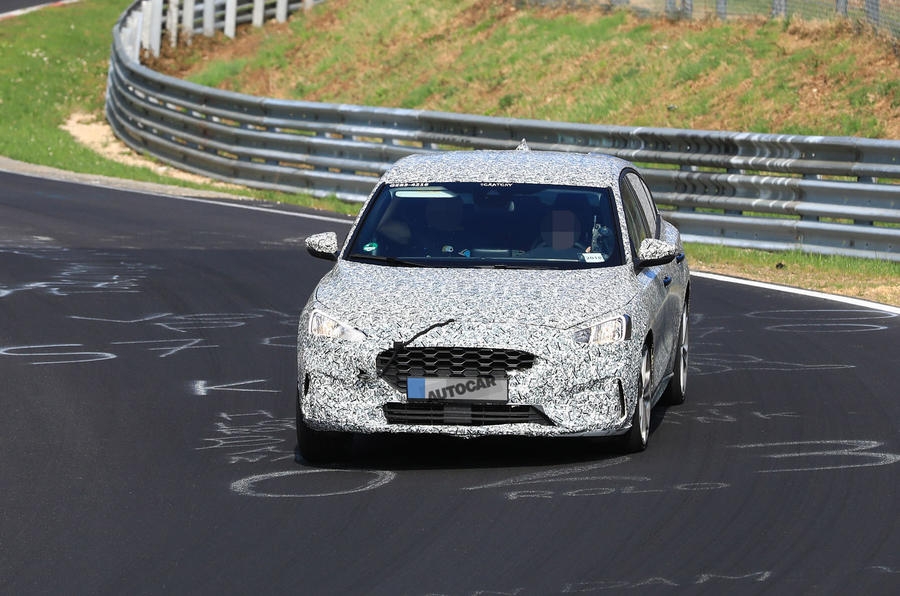 Ford Focus ST 2019 sẽ được trang bị động cơ EcoBoost 2.3L ford focus st 2019 se duoc trang bi dong co ecoboost 23l