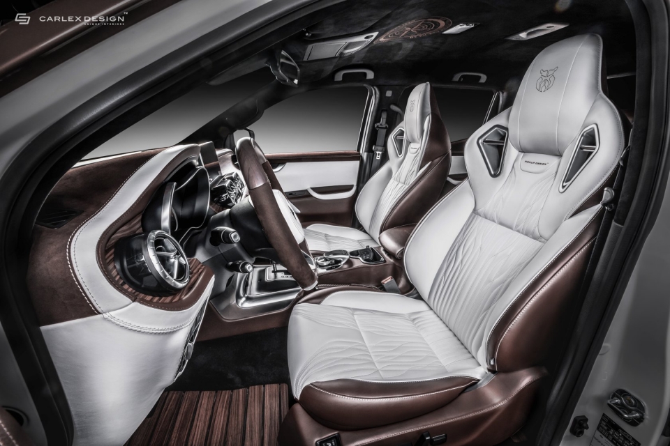 Chiêm ngưỡng khoang lái cực sang trọng của bán tải Mercedes-Benz X-Class chiem nguong khoang lai mercedes benz x class dam tinh co dien