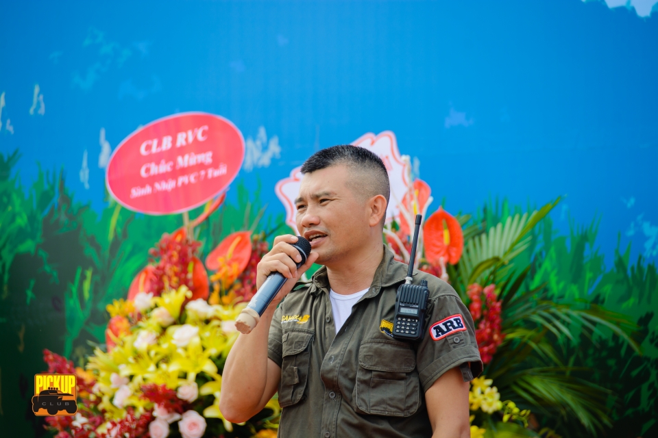 Hơn 200 xe bán tải tụ hội ở Hà Nội hon 200 xe ban tai tu hoi o ha noi