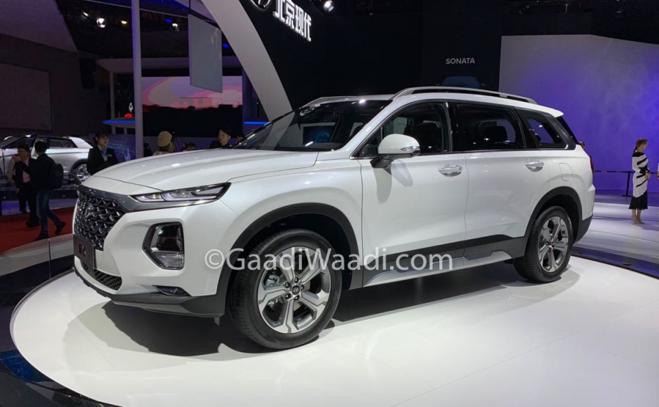 Hyundai Santa Fe phiên bản VIP ra mắt ở Trung Quốc hyundai santa fe lwb ra mat o trung quoc