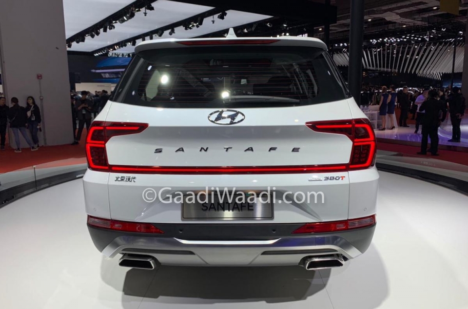 Hyundai Santa Fe phiên bản VIP ra mắt ở Trung Quốc hyundai santa fe lwb ra mat o trung quoc