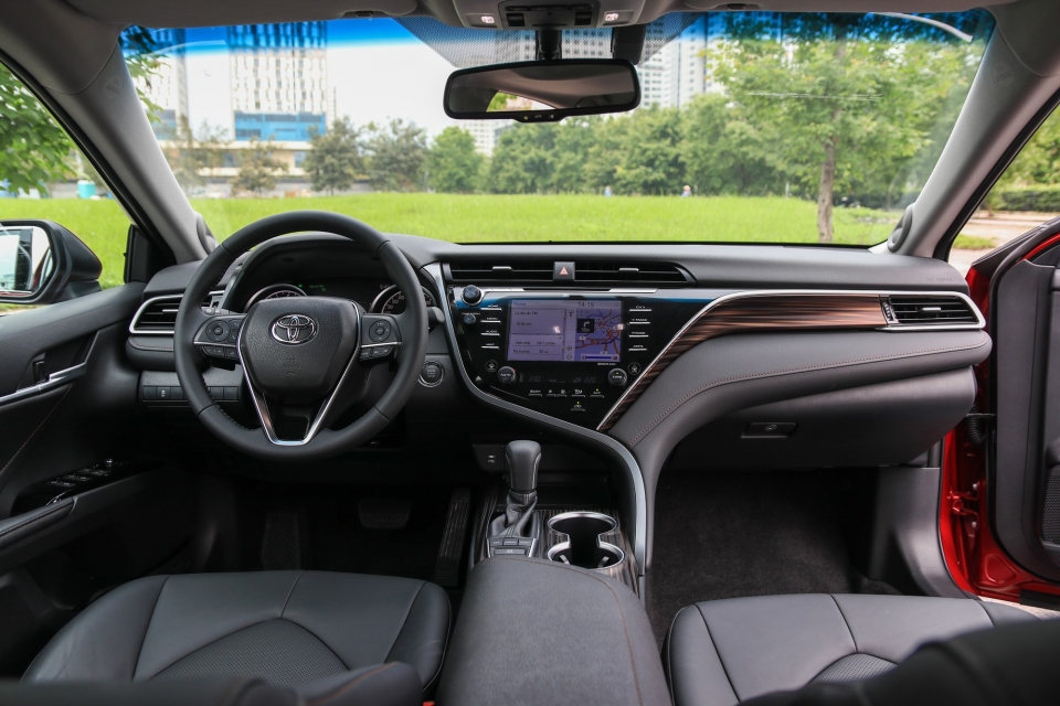 toyota camry 2019 ra mat vao ngay mai