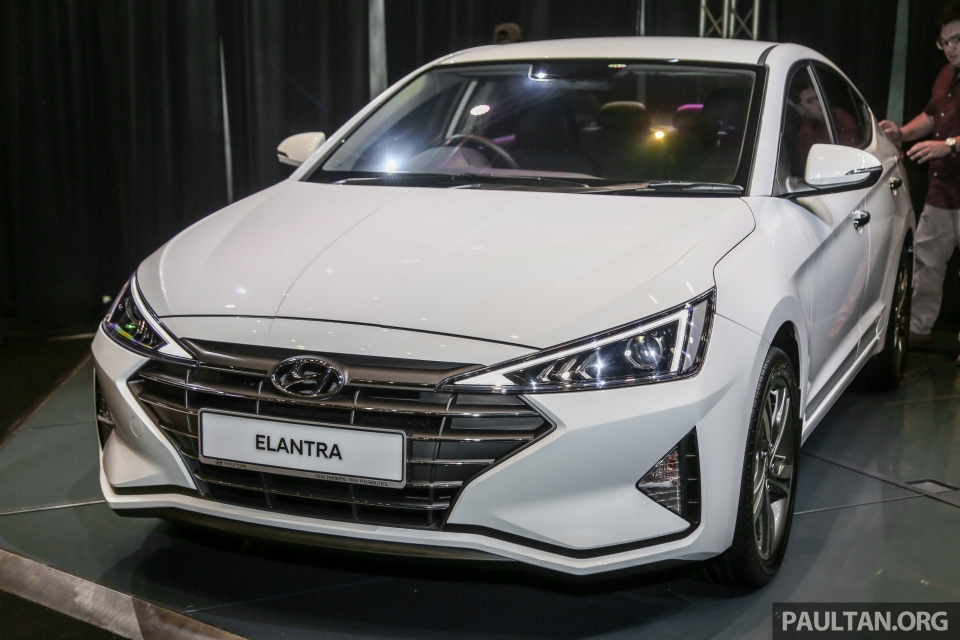 Hyundai Elantra nâng cấp giá từ 617 triệu đồng ở Malaysia hyundai elantra nang cap gia tu 617 trieu dong o malaysia