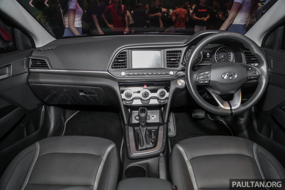 Hyundai Elantra nâng cấp giá từ 617 triệu đồng ở Malaysia hyundai elantra nang cap gia tu 617 trieu dong o malaysia