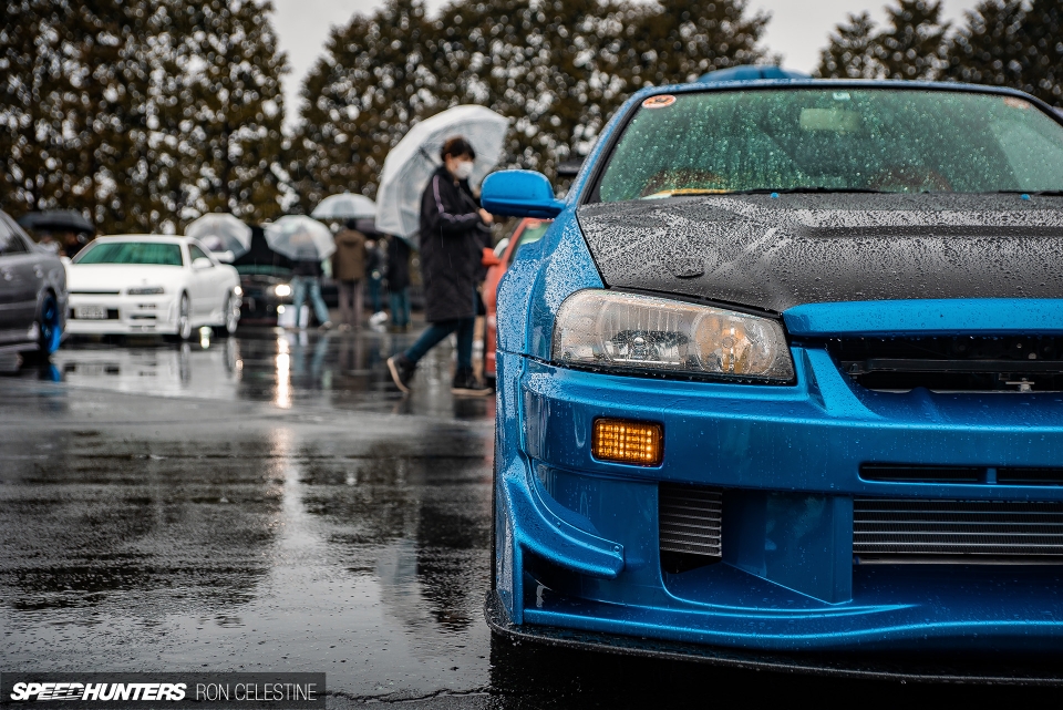 hon 100 xe nissan skyline quy tu o nhat ban