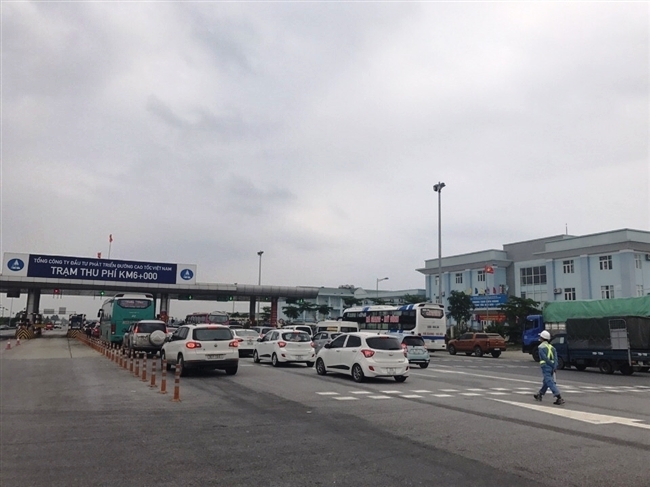 Khoảng 700.000 lượt ôtô lưu thông trên cao tốc trong dịp nghỉ lễ khoang 700000 luot oto luu thong tren cao toc trong dip nghi le