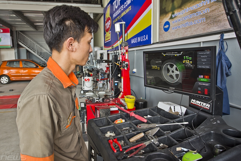 Dạo một vòng quanh trung tâm dịch vụ lốp Tirefun Long Biên dao mot vong quanh trung tam dich vu lop tirefun long bien