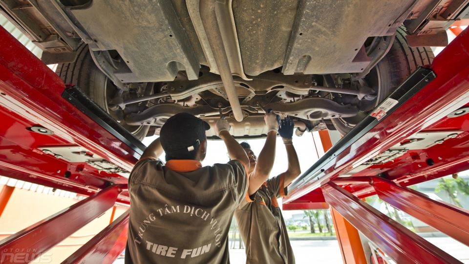 Dạo một vòng quanh trung tâm dịch vụ lốp Tirefun Long Biên dao mot vong quanh trung tam dich vu lop tirefun long bien