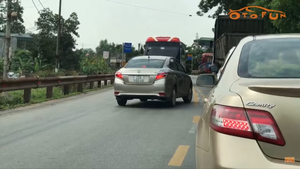Cái kết cai ket dang long cho ke lan lan chen ngang