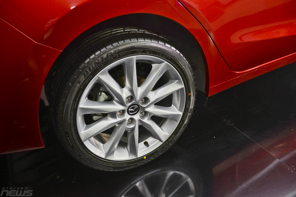 mazda3 2017 vua ra mat khac gi the he cu