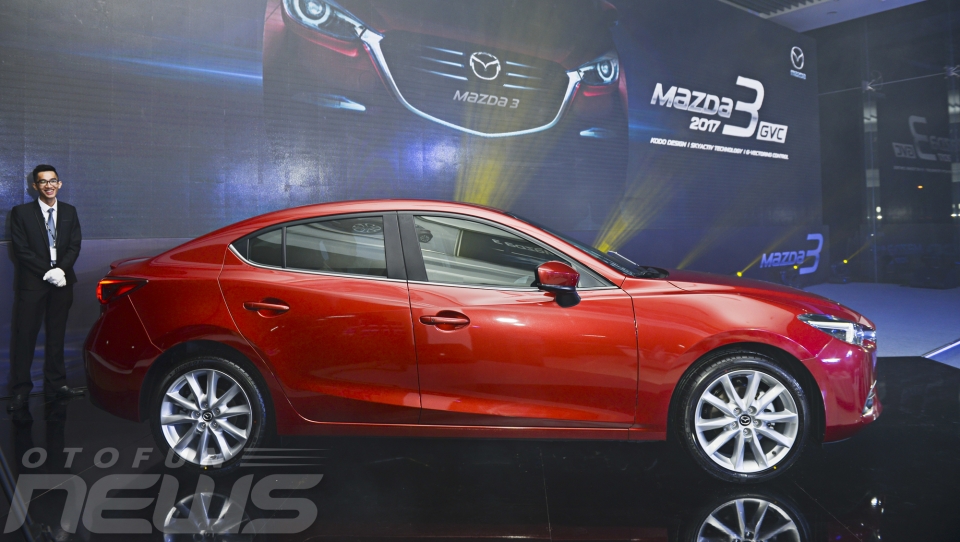 mazda3 2017 vua ra mat khac gi the he cu