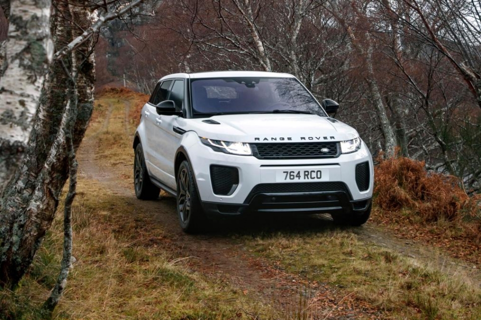 range rover evoque va discovery sport 2018 co them ba tuy chon dong co moi