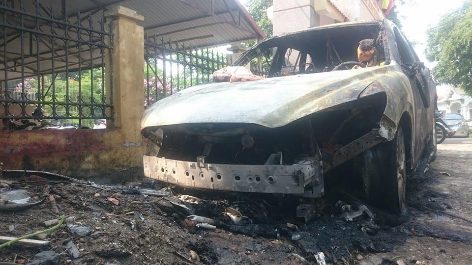 mazda cx 5 bat ngo bi ba hoa vieng tham trong ngay giet sau bo