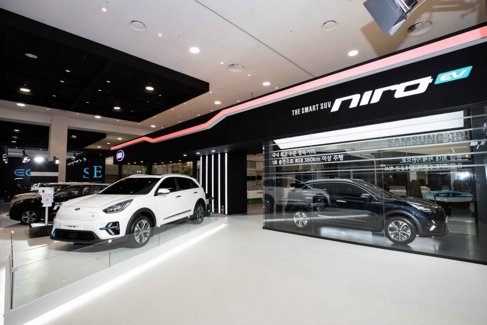 Crossover điện KIA Niro lộ diện với khoảng hành trình 380 km mỗi lần sạc crossover dien kia niro lo dien voi khoang hanh trinh 380 km moi lan sac